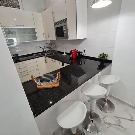 Apartment Kubata T1 *