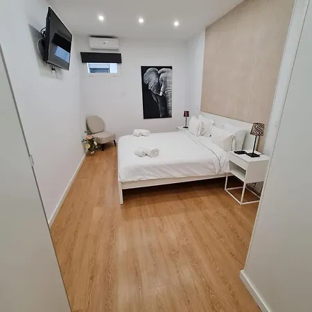 Apartment Kubata T1 Parede